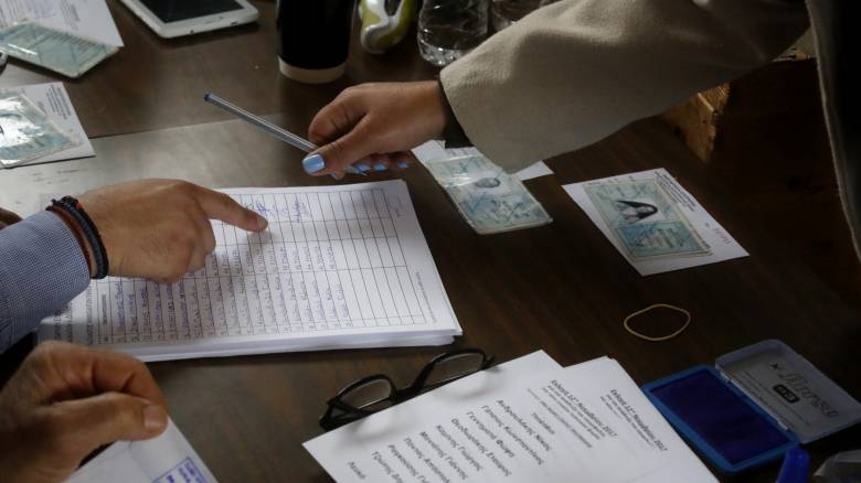 Κεντροαριστερά: Καταγγελίες για την τηλεφωνική ψηφοφορία στο Τρίκερι - Η απάντηση Αλιβιζάτου