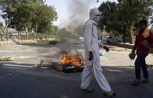 Πακιστάν: Συγκρούσεις δυνάμεων ασφαλείας και διαδηλωτών