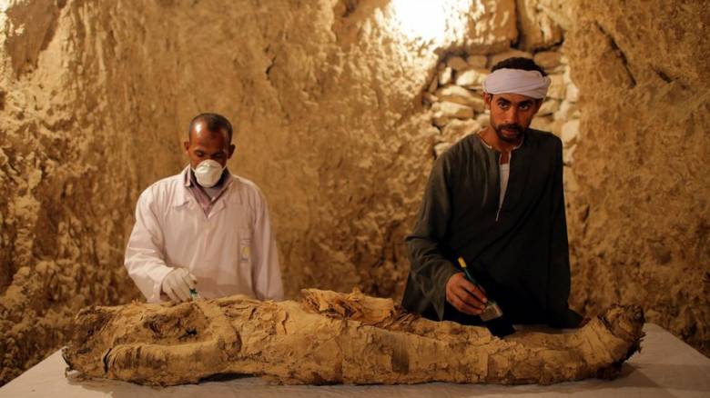 Αίγυπτος: Σπουδαία ανακάλυψη μούμιας στο Λούξορ (pics)