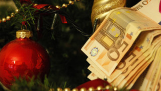Δώρο Χριστουγέννων: Ξεκίνησαν οι πληρωμές από τον ΟΑΕΔ
