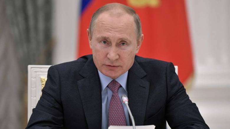 Πούτιν: Κατεβαίνω στις εκλογές του 2018 ως ανεξάρτητος υποψήφιος
