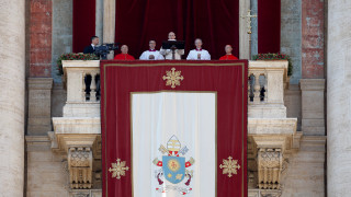 Πάπας Φραγκίσκος: «Πρέπει να αναγνωρίσουμε τα Χριστούγεννα στα βλέμματα των παιδιών»