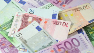 Πρωτογενές έλλειμμα 877 εκατ. ευρώ σε ταμειακή βάση το 2017