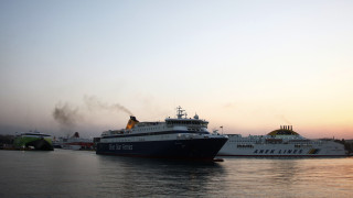 Σύρος: Επιβάτης του Blue Star Naxos έπεσε στη θάλασσα