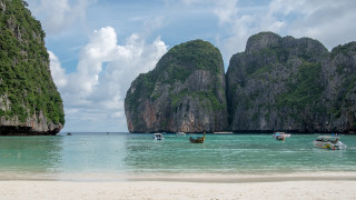 Κλείνει η Maya Bay, η διάσημη παραλία της Ταϊλάνδης