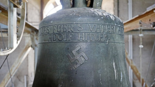 Γερμανία: Παραμένει στη θέση της μία καμπάνα που είναι αφιερωμένη στον Αδόλφο Χίτλερ