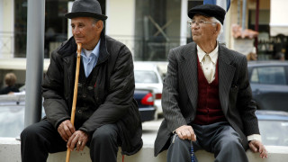 Η Ελλάδα μεταξύ των χωρών της Ευρωζώνης με τη μεγαλύτερη γήρανση πληθυσμού