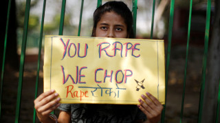 Πακιστάν: Δέκα άνδρες συνελήφθησαν αφού ζήτησαν για αντίποινα τον ομαδικό βιασμό γυναίκας