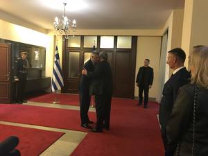 Ο Πρόεδρος του Κοσόβου, Θάτσι, υποδέχεται τον Νίκο Κοτζιά