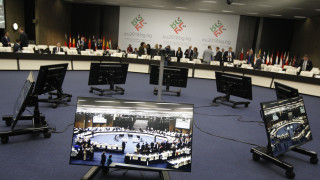 Στα δύο το Eurogroup για χρέος και μεταμνημονιακή επιτροπεία