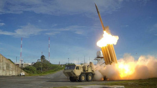Η Β. Κορέα δίνει πρόσβαση στο πυρηνικό της οπλοστάσιο
