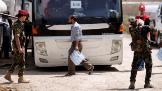 Χιλιάδες ένοπλοι εγκατέλειψαν τις νότιες περιοχές της Δαμασκού