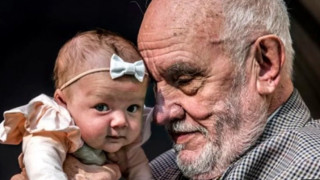 Τζέιμς Χάρισον: ήρωας του κόσμου ο 81χρονος που έσωσε 2,4 εκατ. βρέφη με 1.173 αιμοδοσίες