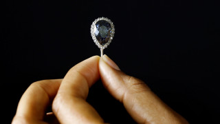 6,7 εκατομμύρια για το σπάνιο μπλε διαμάντι Φαρνέζε