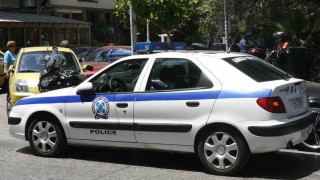 Επιχείρηση της αστυνομίας στην Πεύκη σε αποθήκη που είχε νοικιάσει μέλος της μαφίας φαρμάκων