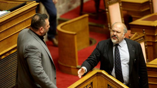 Βουλή: 15ήμερος αποκλεισμός στον Γιάννη Λαγό για την αήθη επίθεση στον Ξυδάκη
