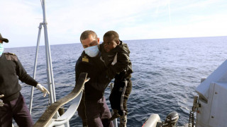 Δεκάδες νεκροί και αγνοούμενοι μετανάστες στο ναυάγιο ανοικτά της Τυνησίας
