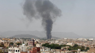 Υεμένη: Σφοδρές μάχες με δεκάδες νεκρούς κοντά στο λιμάνι της Χοντάιντα