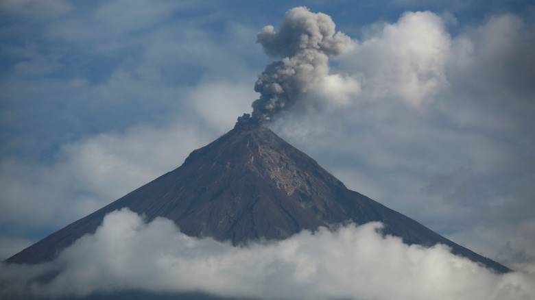 Σε κατάσταση συναγερμού η Γουατεμάλα: Εντάθηκε η δραστηριότητα σε τρία ενεργά ηφαίστεια