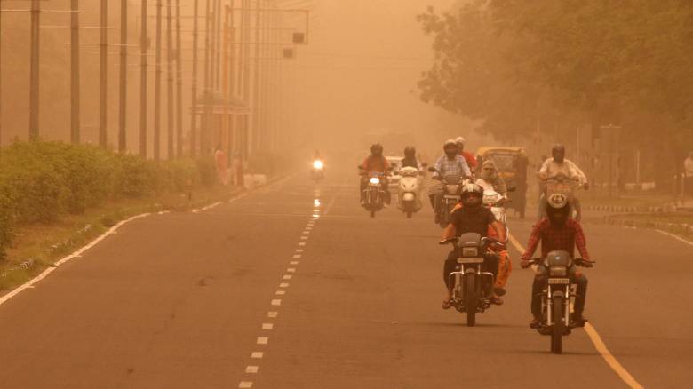 Η ατμοσφαιρική ρύπανση απειλεί τον πλανήτη και «σκοτώνει» εκατομμύρια  ανθρώπους (infographic) - CNN.gr