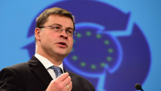 Ντομπρόβσκις: Καταβάλλεται προσπάθεια για την επίτευξη συνολικής συμφωνίας στο Eurogroup