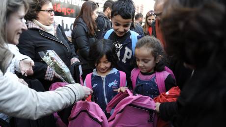 ΔΟΜ: 2.800 παιδιά προσφύγων και μεταναστών σε ελληνικά σχολεία