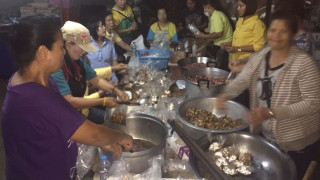 Ταϊλάνδη: Ανακούφιση και χαμόγελα ανάμεσα στους εθελοντές