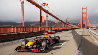 Δείτε ένα μονοθέσιο της Red Bull στους δρόμους των ΗΠΑ με οδηγό τον Ricciardo που πήγε στη Renault