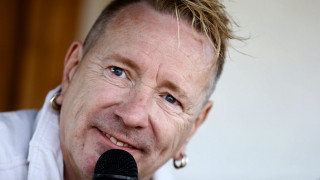 Ο Τζόνι Ρότεν των Sex Pistols στα «Χελωνονιντζάκια»