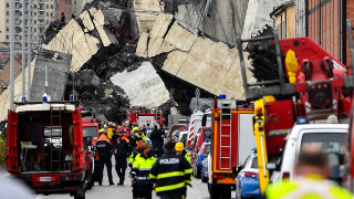 Τραγωδία στη Γένοβα: Δεκάδες νεκροί, χάος και ερωτηματικά