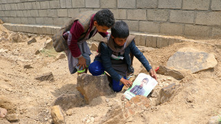 Υεμένη: Τουλάχιστον 22 παιδιά σκοτώθηκαν από αεροπορική επίθεση
