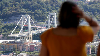 Ενός λεπτού σιγή στη Γένοβα έναν μήνα μετά την κατάρρευση της γέφυρας Μοράντι