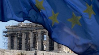 Ηχηρές προειδοποιήσεις πως το ζήτημα του ελληνικού χρέους δεν έχει αντιμετωπιστεί