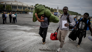 Μυτιλήνη: Αναχώρησαν για Πειραιά άλλοι 104 αιτούντες άσυλο