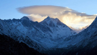 Τουλάχιστον οκτώ ορειβάτες νεκροί μετά από σφοδρή χιονοθύελλα στα Ιμαλάια