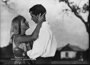 Αγόρι και κορίτσι (πρώην Σοβιετική Ένωση, 1966) του Γούλι Φάτζιτ/ Η ταινία Αγόρι και Κορίτσι δεν είναι μια ιστορίας αγάπης. Είναι μάλλον ένα υπαρξιακό δράμα. Τα ζωηρά, παλλόμενα χρώματα στην αρχή ξεθωριάζουν στη μέση της ταινίας, για να αναστηθούν στο φιν