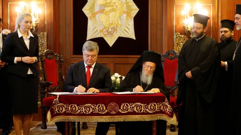Σύμφωνο Συνεργασίας υπέγραψαν Βαρθολομαίος - Ποροσένκο