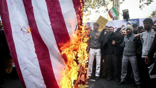 Ιράν: Διαδηλώσεις για την επέτειο κατάληψης της πρεσβείας των ΗΠΑ και ενόψει των κυρώσεων