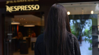 Γεύση από Παρίσι: Μια γλυκιά συνεργασία της Nespresso με την India Mahdavi