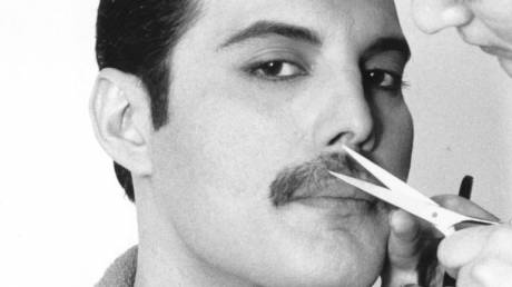 Νταϊάνα, Sex Pistols & το λάμα του Τζάκσον: ο Μέρκιουρι που λογόκρινε το Bohemian Rhapsody
