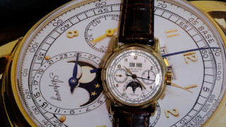 Vintage ρολόι χειρός πουλήθηκε σε δημοπρασία για 3,9 εκατ. δολάρια!