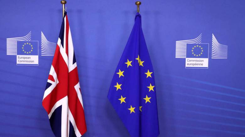Έκτακτη Σύνοδος για το Brexit: Πυρετώδεις διαβουλεύσεις στις Βρυξέλλες για την επόμενη μέρα