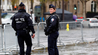 Λήξη συναγερμού στη Γαλλία: Στα χέρια των Αρχών η γυναίκα που απειλούσε να ανατιναχθεί