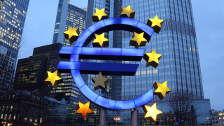Εν μέσω προκλήσεων η ολοκλήρωση του QE από την ΕΚΤ