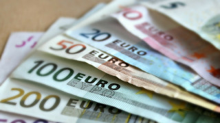 Στα 2,621 δισ. ευρώ τα «φέσια» του Δημοσίου προς τους ιδιώτες
