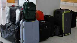 Απίστευτο περιστατικό στη Μυτιλήνη: Μετέφερε στη βαλίτσα της... έναν πρόσφυγα