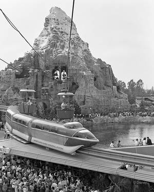 Mάιος 1963. Το Skyway της Disneyland.