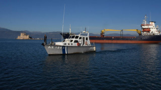 Δύο συλλήψεις διακινητών μετά την προσάραξη σκάφους με μετανάστες στην Κυπαρισσία