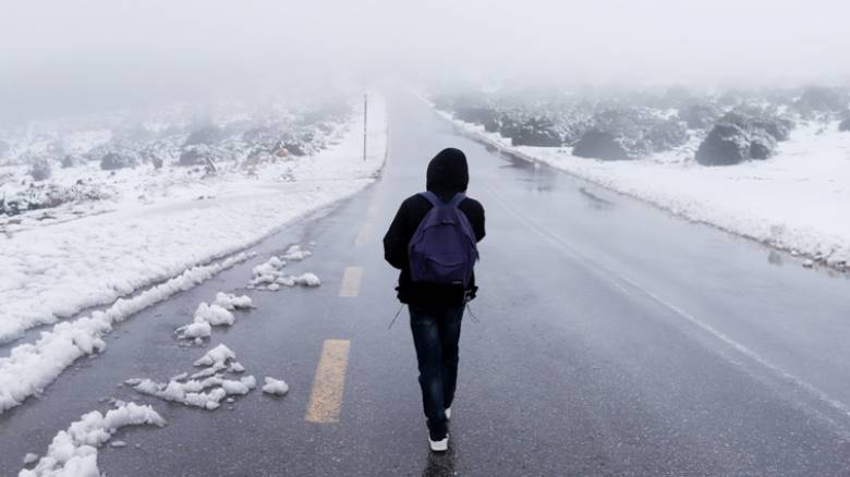 Καιρός - Έκτακτο δελτίο ΕΜΥ: Χιόνια και στην Αττική - Αυτές οι περιοχές θα «ντυθούν» στα λευκά