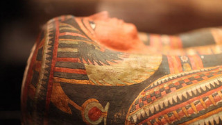 Πρώην υπουργός της Αιγύπτου άνοιξε σαρκοφάγο και τον στοίχειωσε η «κατάρα των Φαραώ»